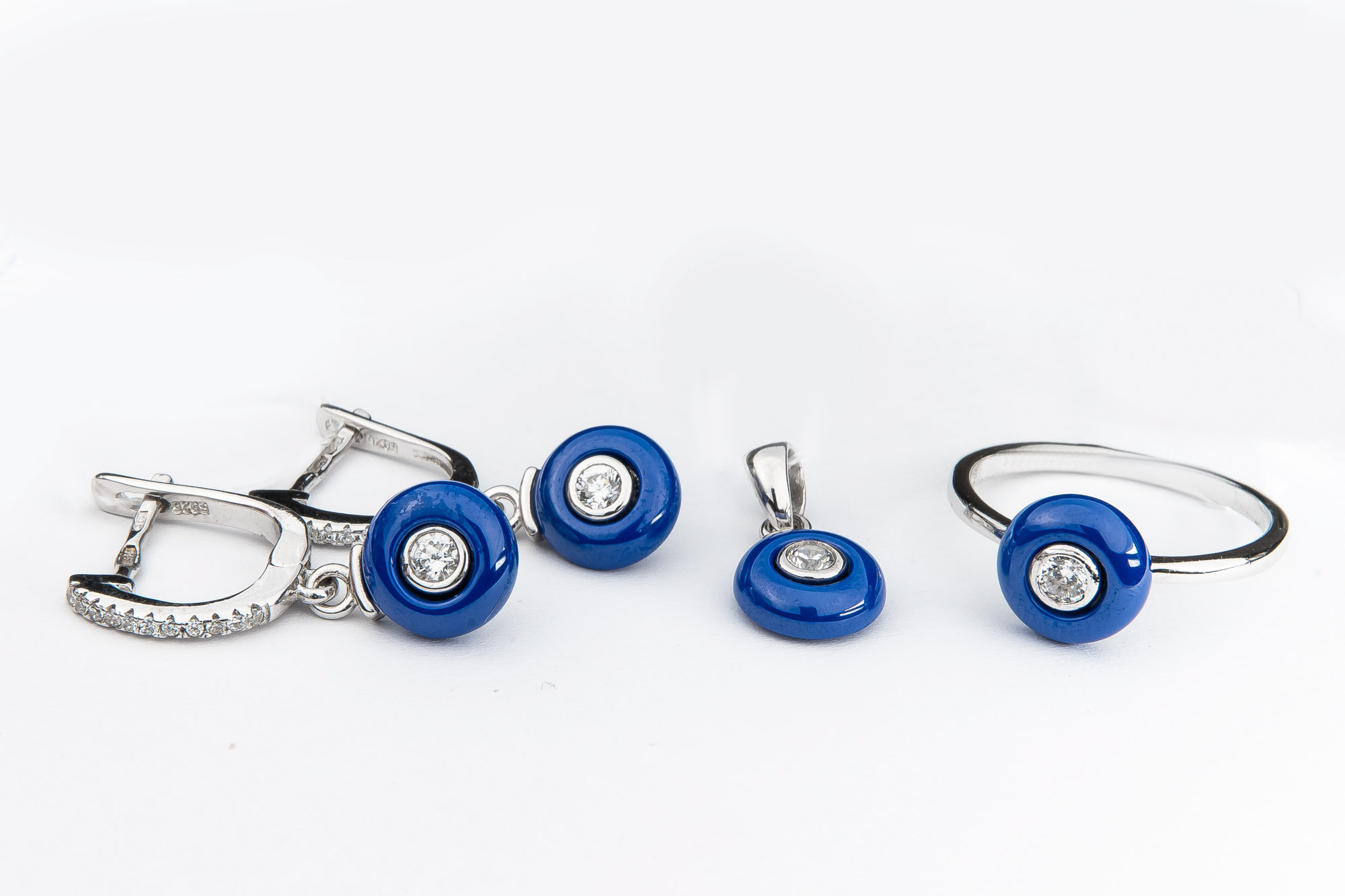 Срібні Сережки Вставка: Кераміка Вага: 4,3 г Артикул 200 000 059 971