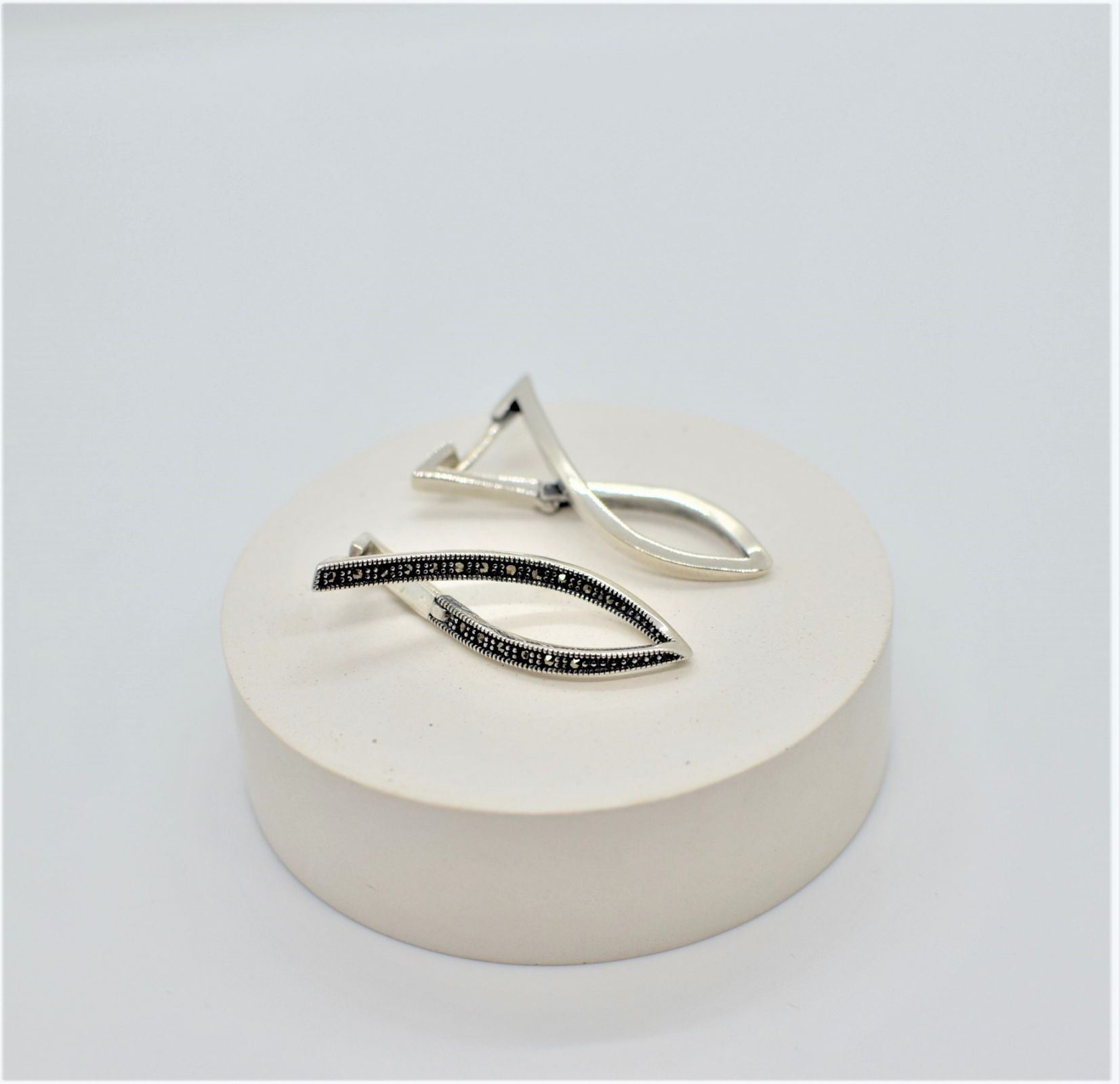 Срібні Сережки, Вага 7.70 г, Вставка Марказит : Артикул 200000156001 Срібні Сережки, Вага 7.70 г, Вставка Марказит : Артикул 200000156001