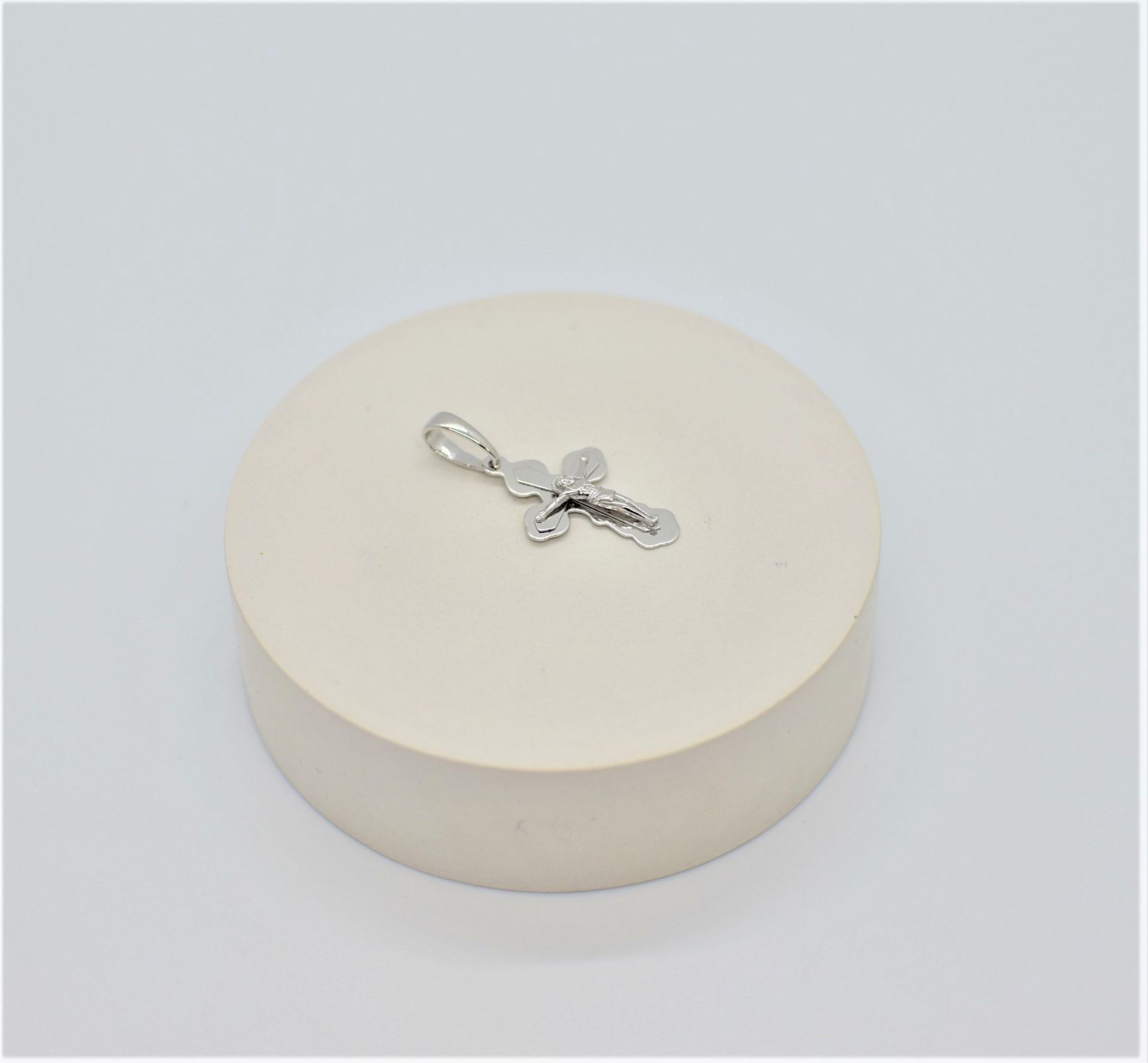 Золота Підвіска, Вага 1.25 г : Артикул 200000174374 Золота Підвіска, Вага 1.25 г : Артикул 200000174374