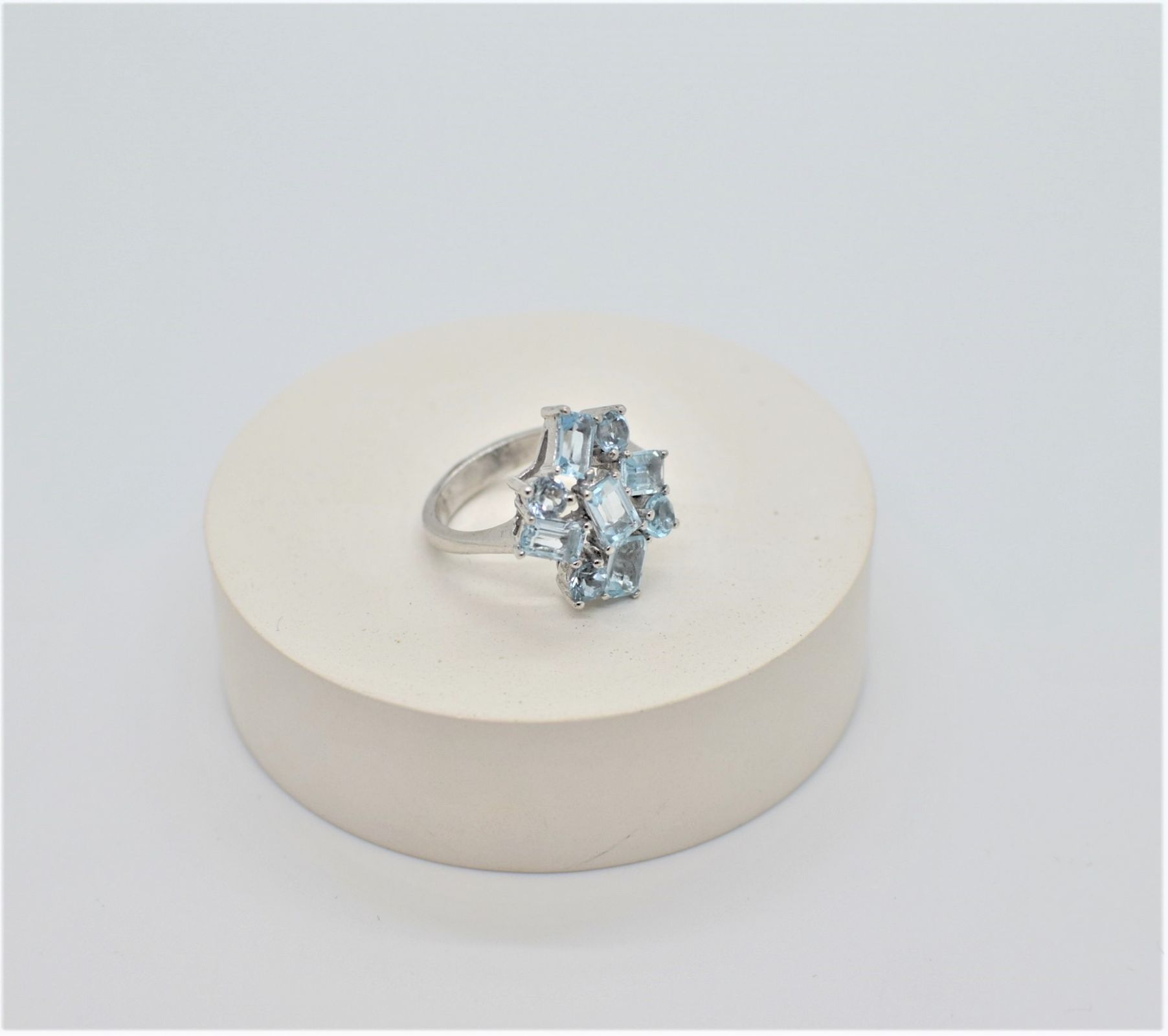 Срібний Перстень, Вага 5.80 г, Вставка Голубий Топаз : Артикул 200000010749