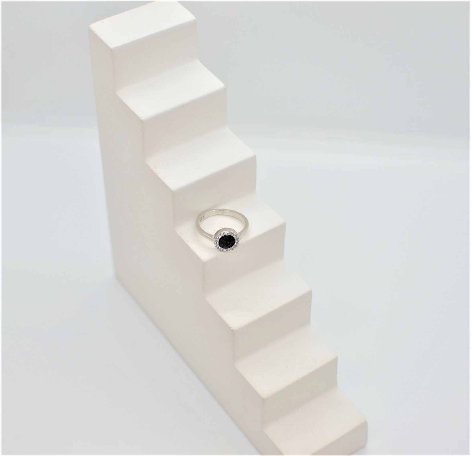 Срібний Перстень, Вага 2.80 г, Вставка Кераміка, Розмір 17.0 : Артикул 200000173770