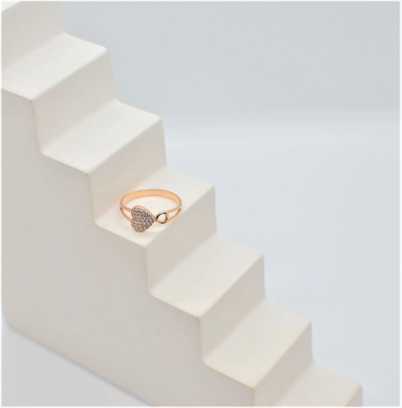 Золотий Перстень, Вага 1.78 г, Вставка Циркон, Розмір 18.0 : Артикул 200000152724 Золотий Перстень, Вага 1.78 г, Вставка Циркон, Розмір 18.0 : Артикул 200000152724